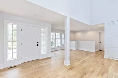 31 Windwood Court, Westhampton, NY 11977 - Photo 2