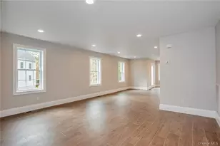 237 Tomahawk St, Baldwin Place, NY 10505 - Photo 2