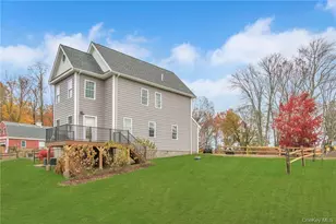 237 Tomahawk St, Baldwin Place, NY 10505 - Photo 18