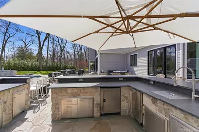 50 Tall Oak Crescent, Oyster Bay, NY 11791 - Photo 30