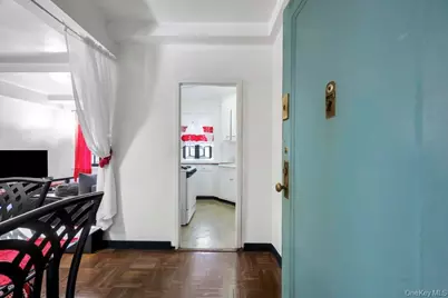 1690 Metropolitan Avenue #1E, Bronx, NY 10462 - Photo 6