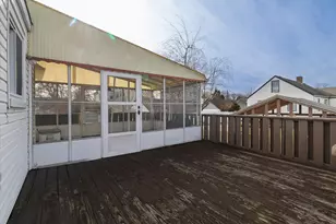 158 Roosevelt Ave, Freeport, NY 11520 - Photo 18