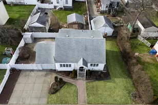 158 Roosevelt Ave, Freeport, NY 11520 - Photo 24