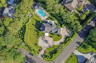 11 Landview Dr, Dix Hills, NY 11746 - Photo 4