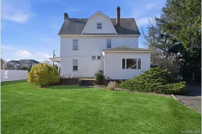 590 Waterview Road, Oceanside, NY 11572 - Photo 24