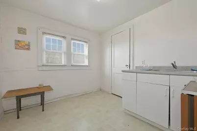 590 Waterview Road, Oceanside, NY 11572 - Photo 18