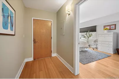 1020 Warburton Avenue #5A, Yonkers, NY 10701 - Photo 4