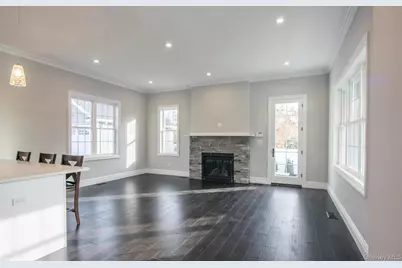2 Seaman, Glen Cove, NY 11542 - Photo 4