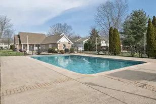 4 Commodore Cir, Port Jefferson Station, NY 11776 - Photo 36