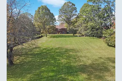 37 Hyatt Road, Briarcliff Manor, NY 10510 - Photo 2