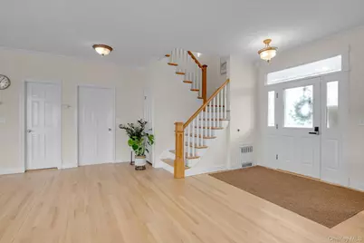 268 Gordon Place, Freeport, NY 11520 - Photo 2