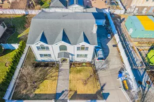 45-12 244th St, Little Neck, NY 11362 - Photo 24