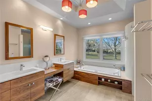 9 Walden Pl, Huntington, NY 11743 - Photo 28