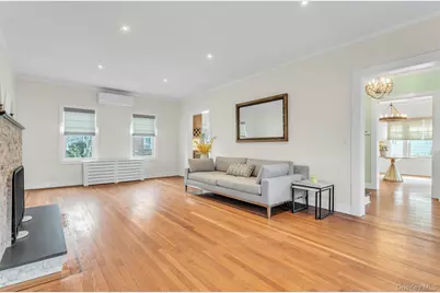 85 Violet Avenue, Floral Park, NY 11001 - Photo 4