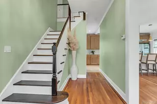 85 Violet Ave, Floral Park, NY 11001 - Photo 2