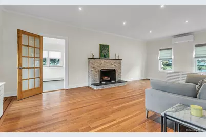 85 Violet Avenue, Floral Park, NY 11001 - Photo 6