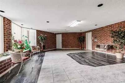 380 Fulton Street #M2, Farmingdale, NY 11735 - Photo 4