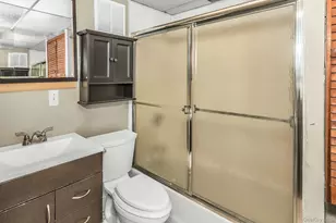 306 Park Ave, Freeport, NY 11520 - Photo 16