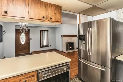 306 Park Avenue, Freeport, NY 11520 - Photo 6