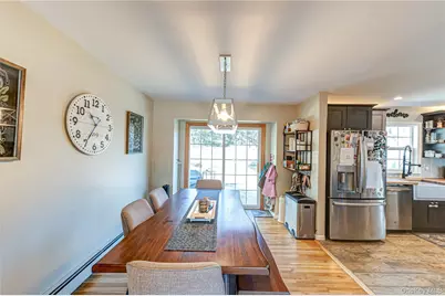9 Leeds Street, South Huntington, NY 11746 - Photo 4