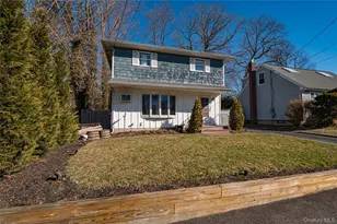 9 Leeds St, South Huntington, NY 11746 - Photo 2