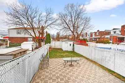 3062 Harding Avenue, Bronx, NY 10465 - Photo 32