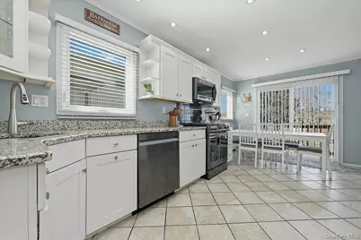 24 Catherine Avenue, Franklin Square, NY 11010 - Photo 6