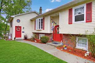 81 Brandy Ln, Wappingers Falls, NY 12590 - Photo 2