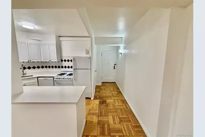 1735 Purdy Street #5H, Bronx, NY 10462 - Photo 4