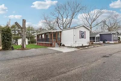 37 Hubbard Ave #5, Riverhead, NY 11901 - Photo 30