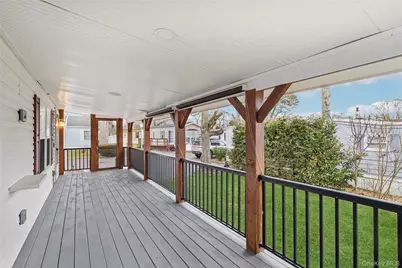 37 Hubbard Ave #5, Riverhead, NY 11901 - Photo 2