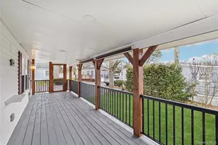 37 Hubbard Ave, Riverhead, NY 11901 - Photo 2