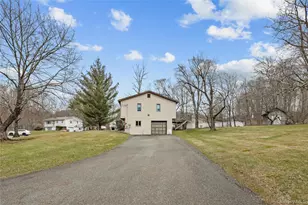 1 Darby Rd, Airmont, NY 10952 - Photo 30