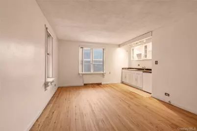 72-61 113th Street #4B, Forest Hills, NY 11375 - Photo 2