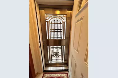 94-27 43rd Ave, Elmhurst, NY 11373 - Photo 16