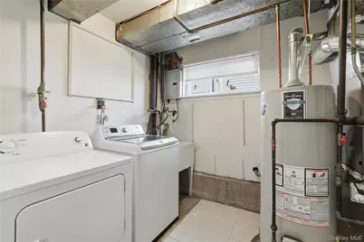 478 Leverett Avenue, New York, NY 10308 - Photo 8