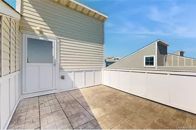 6910 Beach Front Road, Arverne, NY 11692 - Photo 24