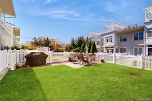 69-10 Beach Front Rd, Arverne, NY 11692 - Photo 26