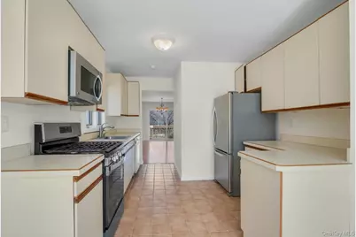 1 Spring Pond Drive #1, Ossining, NY 10562 - Photo 6