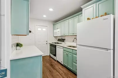 48 Tennessee Avenue, Long Beach, NY 11561 - Photo 10