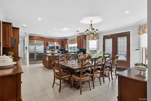 301 Berry Hill Rd, Oyster Bay, NY 11791 - Photo 10