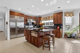 301 Berry Hill Rd, Oyster Bay, NY 11791 - Photo 12