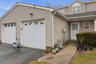 2760 Schleigel Boulevard, Amityville, NY 11701 - Photo 2