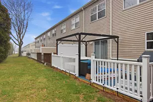 2760 Schleigel Blvd, Amityville, NY 11701 - Photo 22