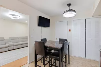 2760 Schleigel Boulevard, Amityville, NY 11701 - Photo 12