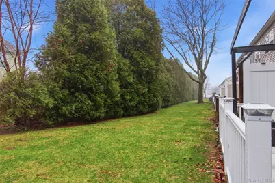 2760 Schleigel Boulevard, Amityville, NY 11701 - Photo 24