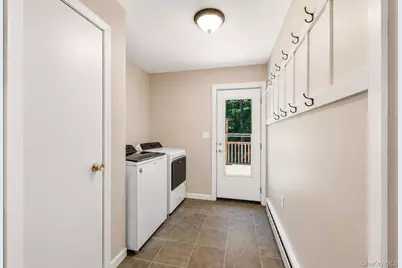 559 Hill Avenue, Walden, NY 12586 - Photo 28