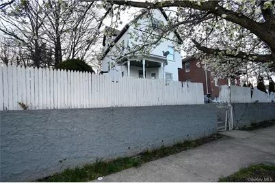 10 Pratt Avenue, Mount Vernon, NY 10550 - Photo 2