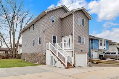 1010 California Place S, Island Park, NY 11558 - Photo 1