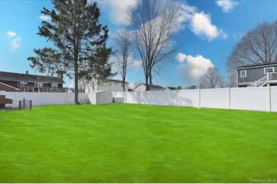 332 Sea Cliff Street, Islip Terrace, NY 11752 - Photo 26